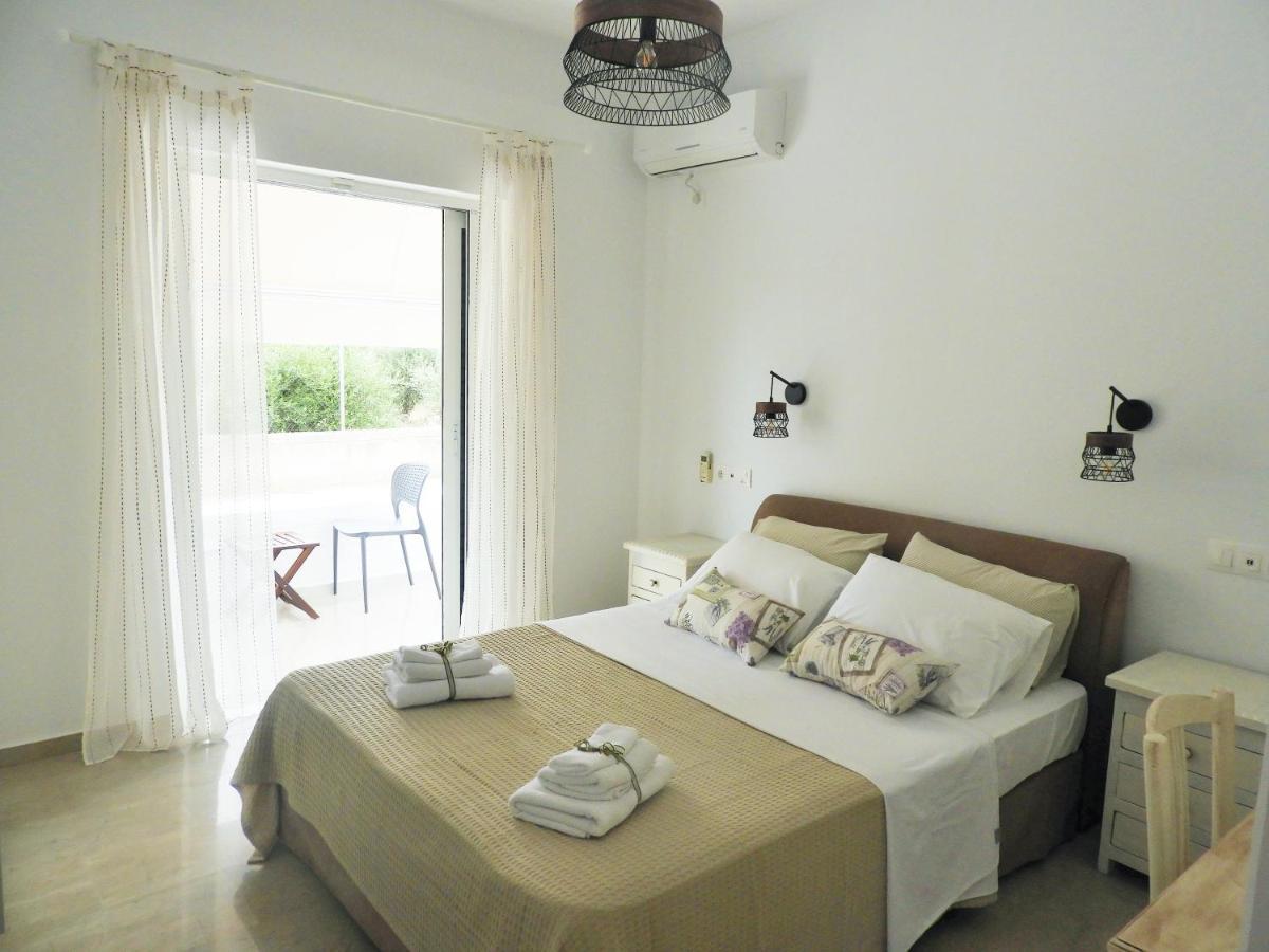 Sgs Luxury Apartments Ксилокастрон Екстериор снимка