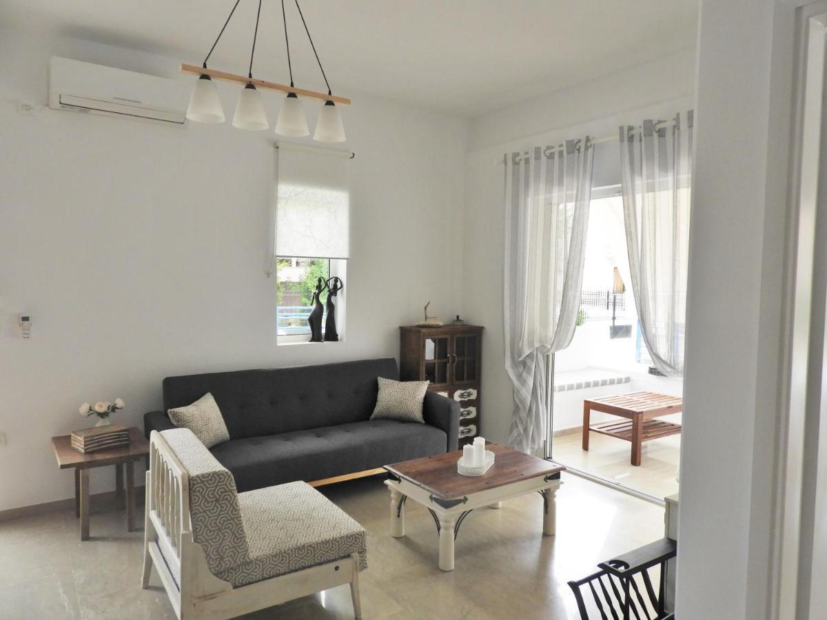 Sgs Luxury Apartments Ксилокастрон Екстериор снимка
